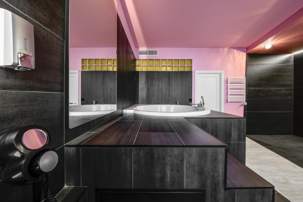 Sky Deep Jacuzzi 30 Floor Apartment ไคลเพดา ภายนอก รูปภาพ