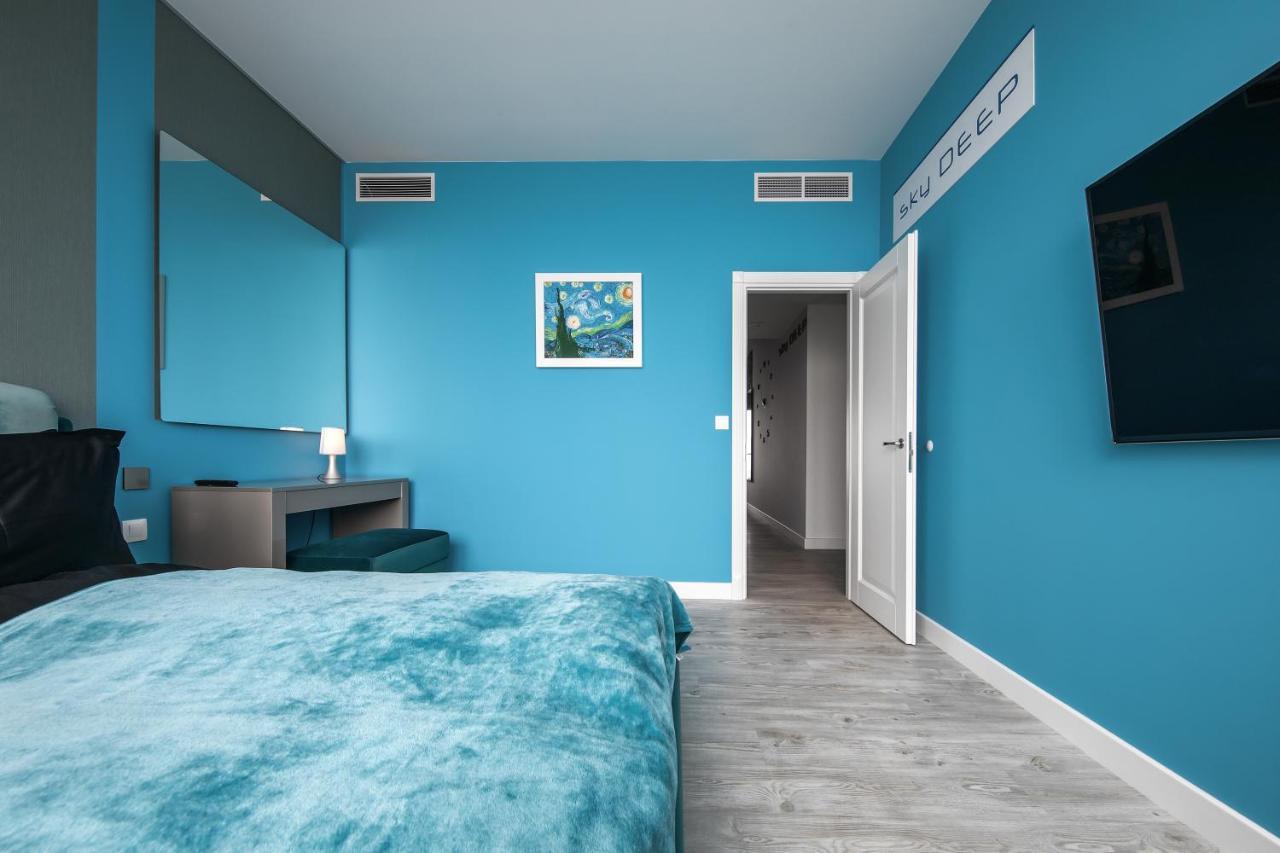 Sky Deep Jacuzzi 30 Floor Apartment ไคลเพดา ภายนอก รูปภาพ